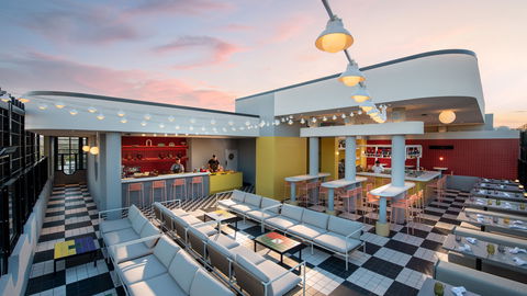 Hotel Indigo Adelaide Markets - Surfers Gold Coast 11