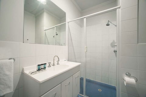 Franklin Central Apartments - Surfers Gold Coast 1