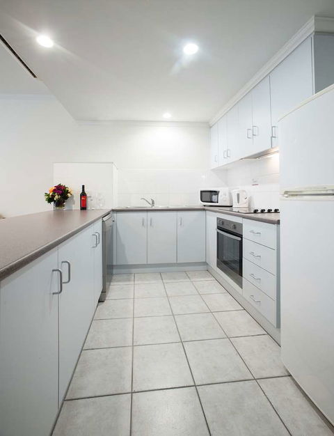Franklin Central Apartments - Surfers Gold Coast 4