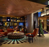 QT Melbourne - Surfers Gold Coast