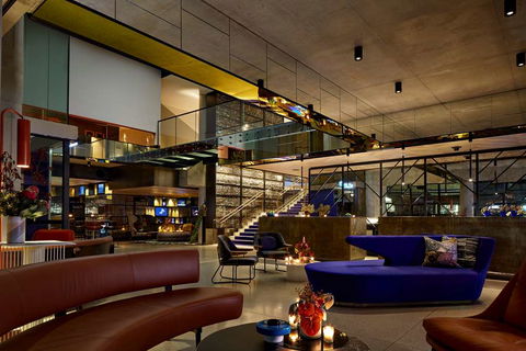 QT Melbourne - Surfers Gold Coast 2