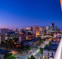 Tom's Court Hotel - Surfers Gold Coast