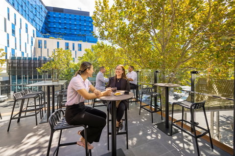 TRYP by Wyndham Pulteney Street - Surfers Gold Coast 1