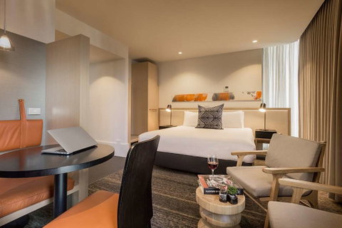 Brady Hotel Central Melbourne - Surfers Gold Coast 1