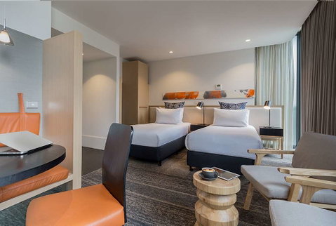Brady Hotel Central Melbourne - Surfers Gold Coast 4