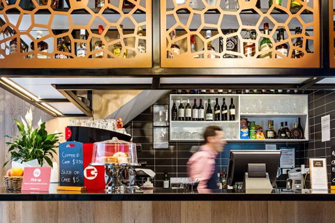 Brady Hotel Central Melbourne - Surfers Gold Coast 8