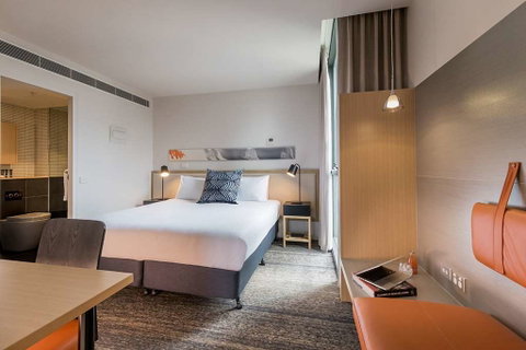 Brady Hotel Central Melbourne - Surfers Gold Coast 9