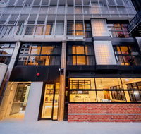 Brady Hotel Jones Lane - Surfers Gold Coast