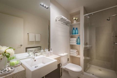 Milano Serviced Apartments - Surfers Gold Coast 3