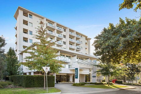 Adina Serviced Apts Canberra Dickson - Surfers Gold Coast 2