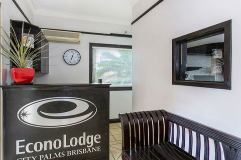 Econo Lodge City Palms Brisbane - Surfers Gold Coast 1