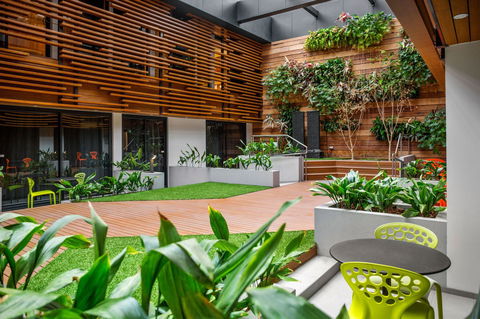 Jasper Hotel - Surfers Gold Coast 1