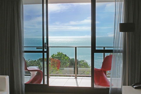Cairns Plaza Hotel - Surfers Gold Coast 1