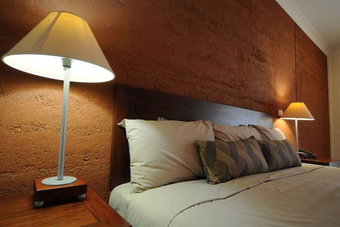 Gidgee Inn - Surfers Gold Coast 2