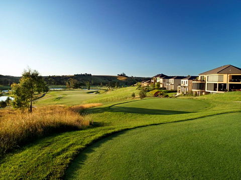 Yarra Valley Lodge - Surfers Gold Coast 1