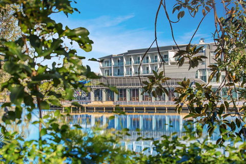 Best Western Plus North Lakes Hotel - Surfers Gold Coast 2