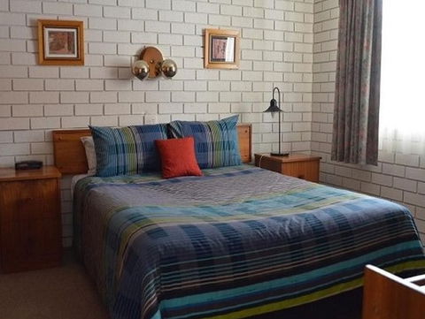 Kingswood Motel - Surfers Gold Coast 0