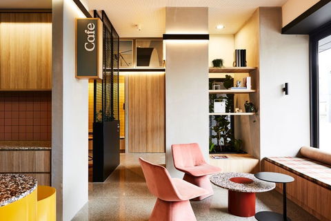 Lanbruk Apartment Hotel-Richomnd Hill - Surfers Gold Coast 2