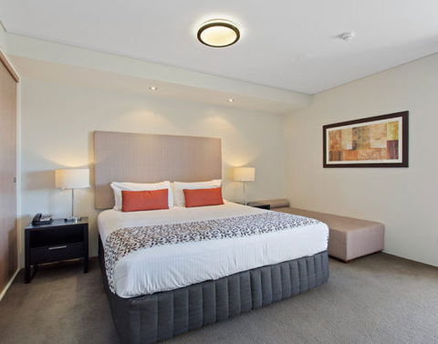 CBD Executive Apartments - Surfers Gold Coast 1