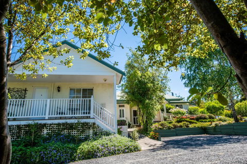 Yarra Gables Motel - Surfers Gold Coast 1