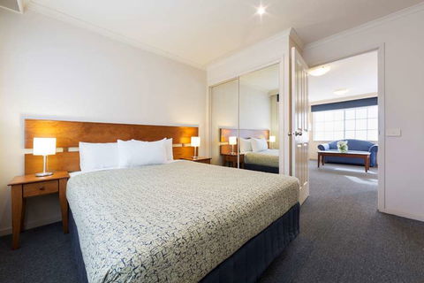 Canberra Parklands Central - Surfers Gold Coast 0