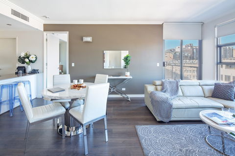 Zara Tower Serviced Apartments - Surfers Gold Coast 12