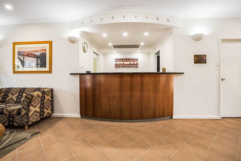 Karratha Central Apartments - Surfers Gold Coast 1
