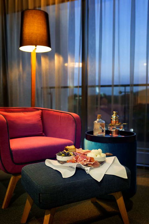 East Hotel - Surfers Gold Coast 12