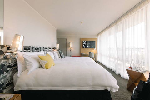 QT Canberra - Surfers Gold Coast 6