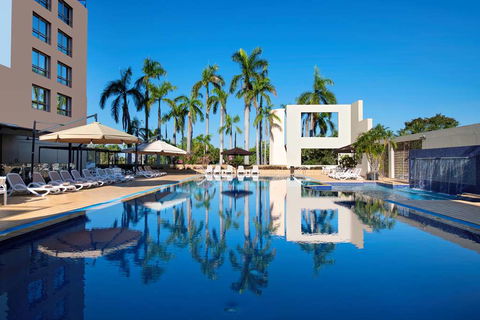 DoubleTree By Hilton Esplanade Darwin - Surfers Gold Coast 6