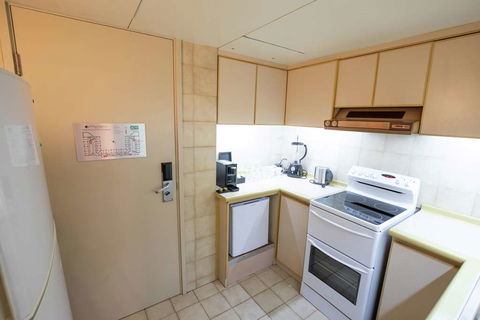 DoubleTree By Hilton Esplanade Darwin - Surfers Gold Coast 17