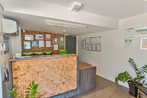 Mackay Oceanside Central Hotel - Surfers Gold Coast 2