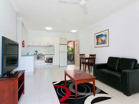 Cairns City Palms - Surfers Gold Coast 2