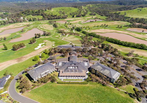 Yarra Valley Lodge - Surfers Gold Coast 2