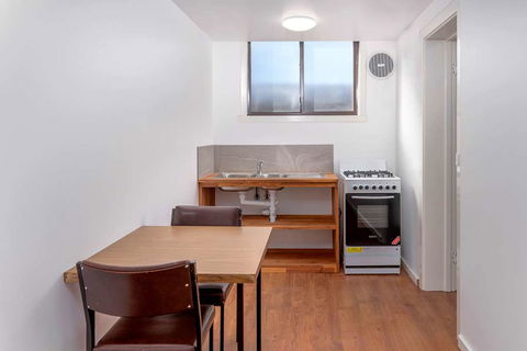 Econo Lodge Lilydale - Surfers Gold Coast 1