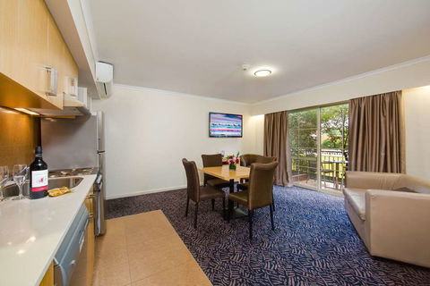Best Western Plus Hovell Tree Inn - Surfers Gold Coast 2