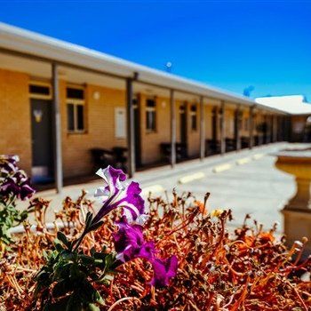MAS Country Club Motor Inn - Surfers Gold Coast 1