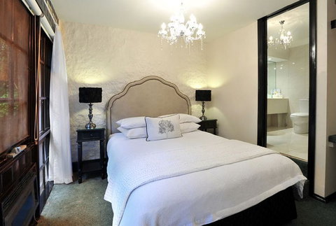 Adeline Bed & Breakfast - Surfers Gold Coast 8