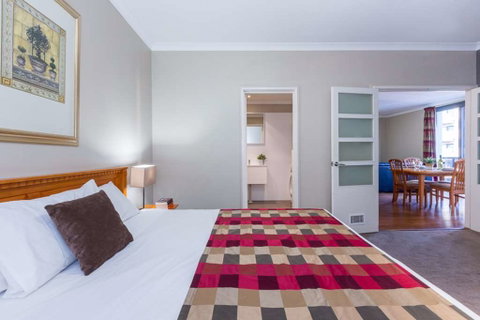 Mont Clare Boutique Apartments - Surfers Gold Coast 7