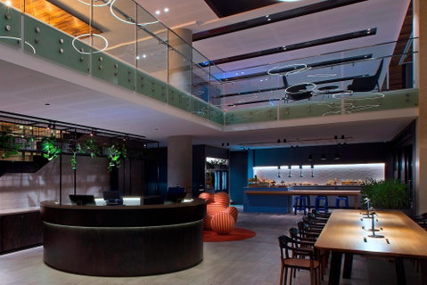 Aloft Perth - Surfers Gold Coast 1