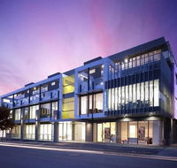 Caroline Serviced Apartments - Surfers Gold Coast