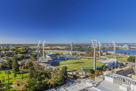 Fraser Suites Perth - Surfers Gold Coast 0