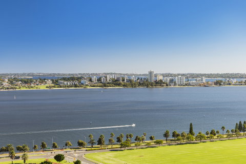 Fraser Suites Perth - Surfers Gold Coast 2