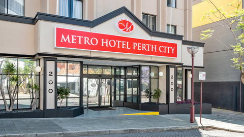 Metro Hotel Perth City - Surfers Gold Coast 0