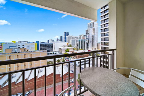 All Suites Perth - Surfers Gold Coast 2
