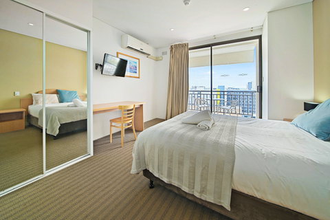 All Suites Perth - Surfers Gold Coast 6
