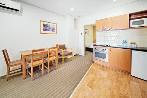 All Suites Perth - Surfers Gold Coast 15