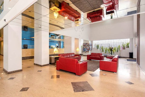 Quality Hotel Ambassador Perth - Surfers Gold Coast 2