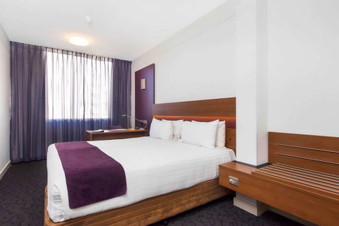 Quality Hotel Ambassador Perth - Surfers Gold Coast 4