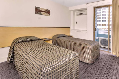 Comfort Inn & Suites Goodearth - Surfers Gold Coast 6